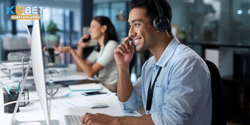 Cược thủ có thể liên hệ CSKH để được hỗ trợ thông tin khuyến mãi Kubet